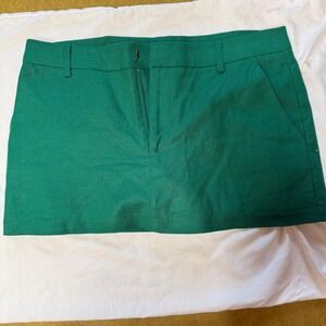 FOREVER 21 Women's Green‎ Mini Skirt Skort Size Medium